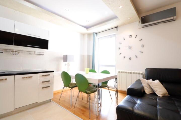 Savamala Luxury Apartment Belgrad Exteriör bild